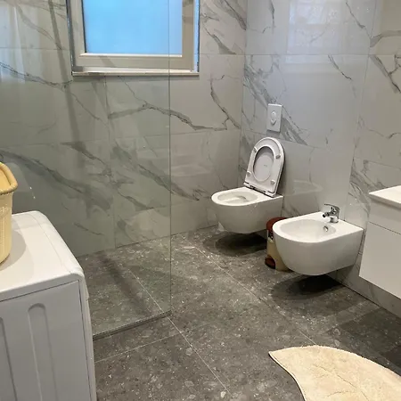 Holiday home Anna Golem (Tirana)